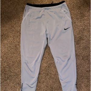 XL Nike dry fit joggers, barley been worn